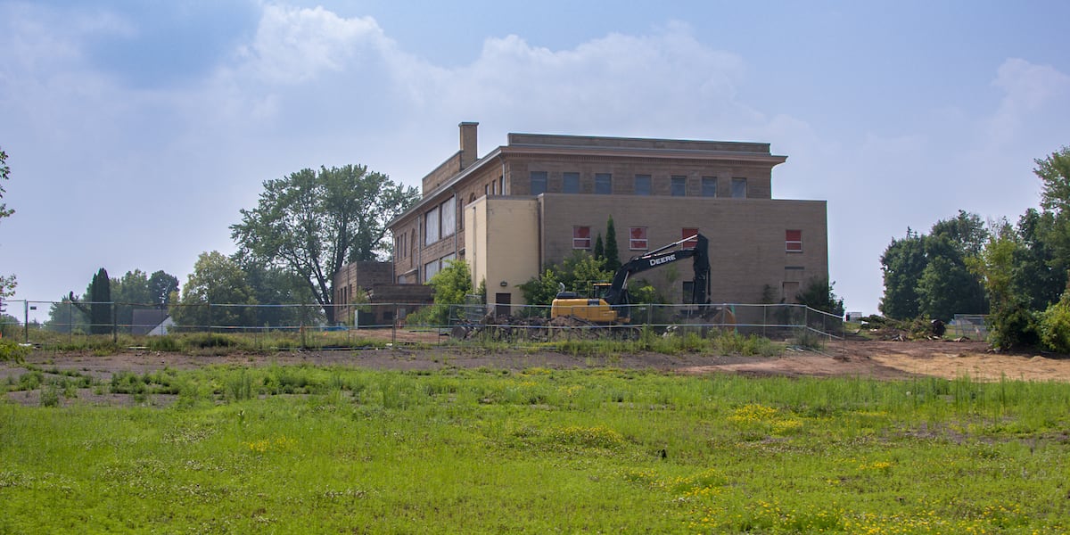 Construction underway in Sandstone housing project